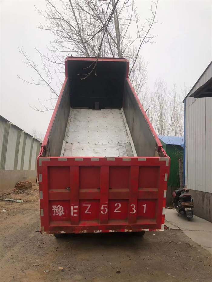 渣土车滑板如何安装